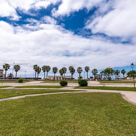Whome Seaside Retreat With Balcony Close To Casino Apartment *
